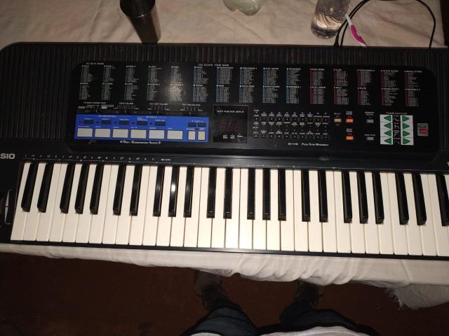 Vendo teclado tonebank ct 670 casio - Semi novo
