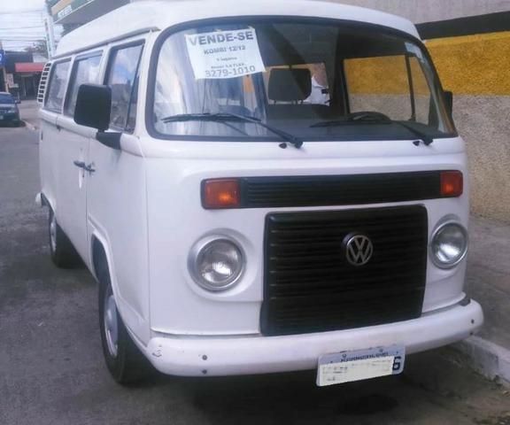 Kombi 2012 passageiro 9 lugares branca 1.4 flex