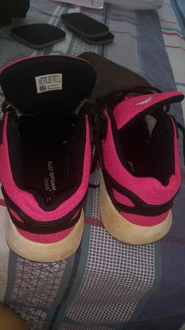 Tênis / adidas