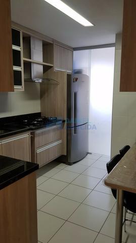 Apartamento de 2 vagas mobiliado no Edifício Fábio Ferreira - Foto 8