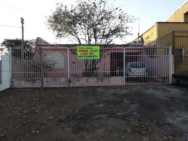 Oportunidade barato d mais casa de três quartos na laje só 380 mil lote 310 m2