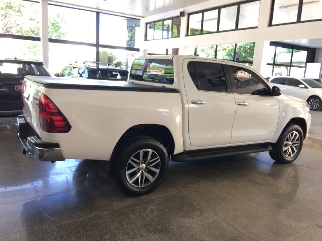 Toyota Hilux SRX 2.8 4x4 Diesel Automática - Foto 6