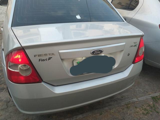 Ford Fiesta sedan - Foto 2