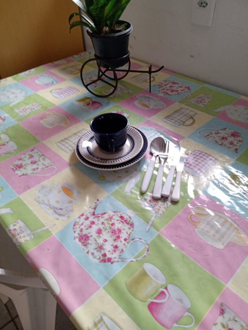 Quarto Mobiliado em casa de Família - Foto 4