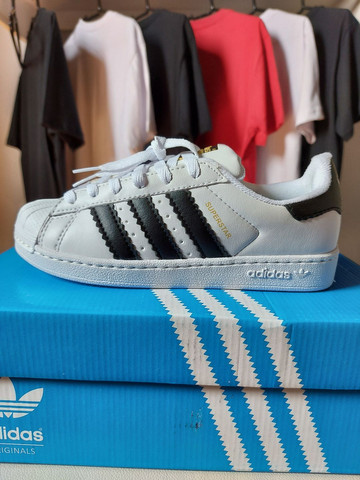 Adidas Superstar