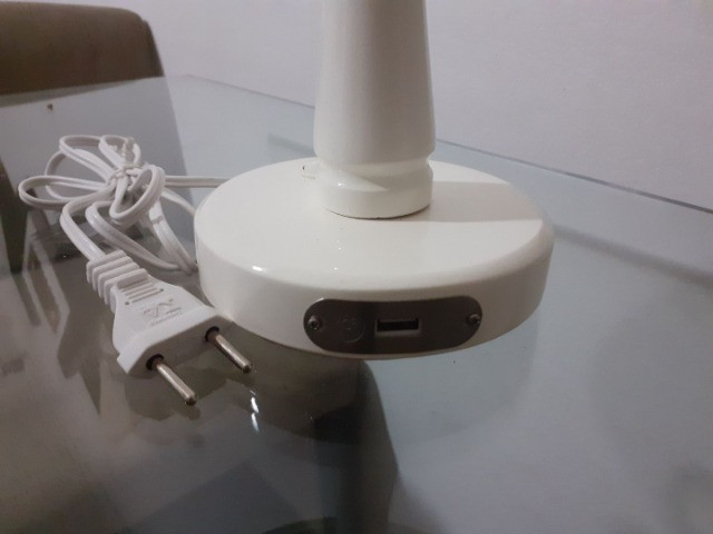 Kit Abajur de mesa com entrada USB Grande alt 50 cm - Foto 3