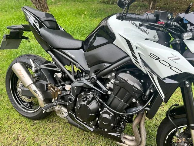 Kawasaki Z900 BRANCA 2022