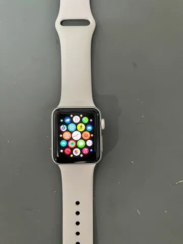 Apple Watch  Series 3 (GPS) - Caixa de alumínio prateado de 38 mm