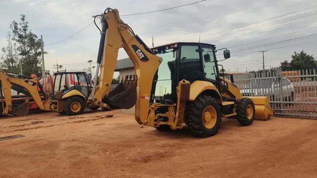 retroescavadeira caterpillar 416f2 ano 2021 - Foto 4