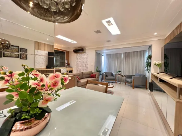 Lindo Apartamento 03 Suítes - 2 vagas garagem