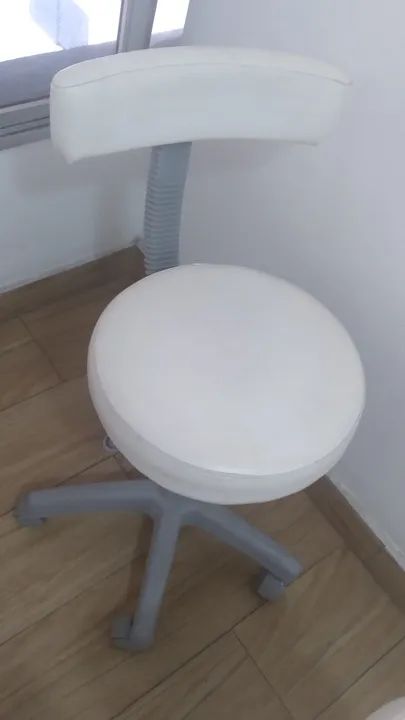 Cadeira de Podologia - Foto 3