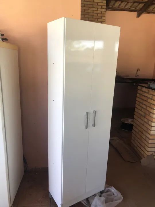 Armário multiuso novo - Sapateira - Guarda Roupa - Materiais de limpeza - Montagem grátis  - Foto 2