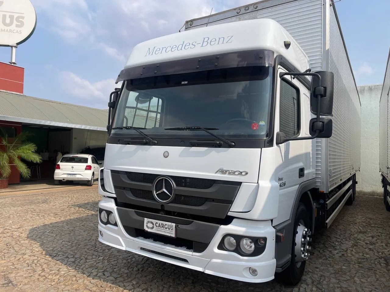 Atego 2426 21/22 com baú de 11.50 - Foto 2