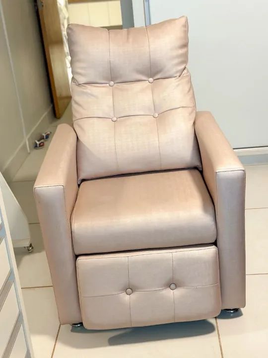 Poltrona para recepção escritório clínica  - Foto 5