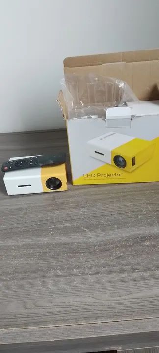 Projetor LED Portátil