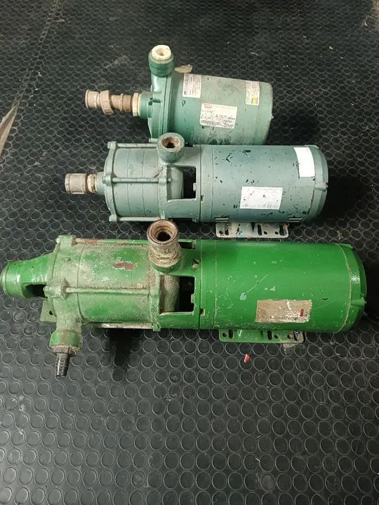 Bombas d'água usadas e uma nova - Foto 2