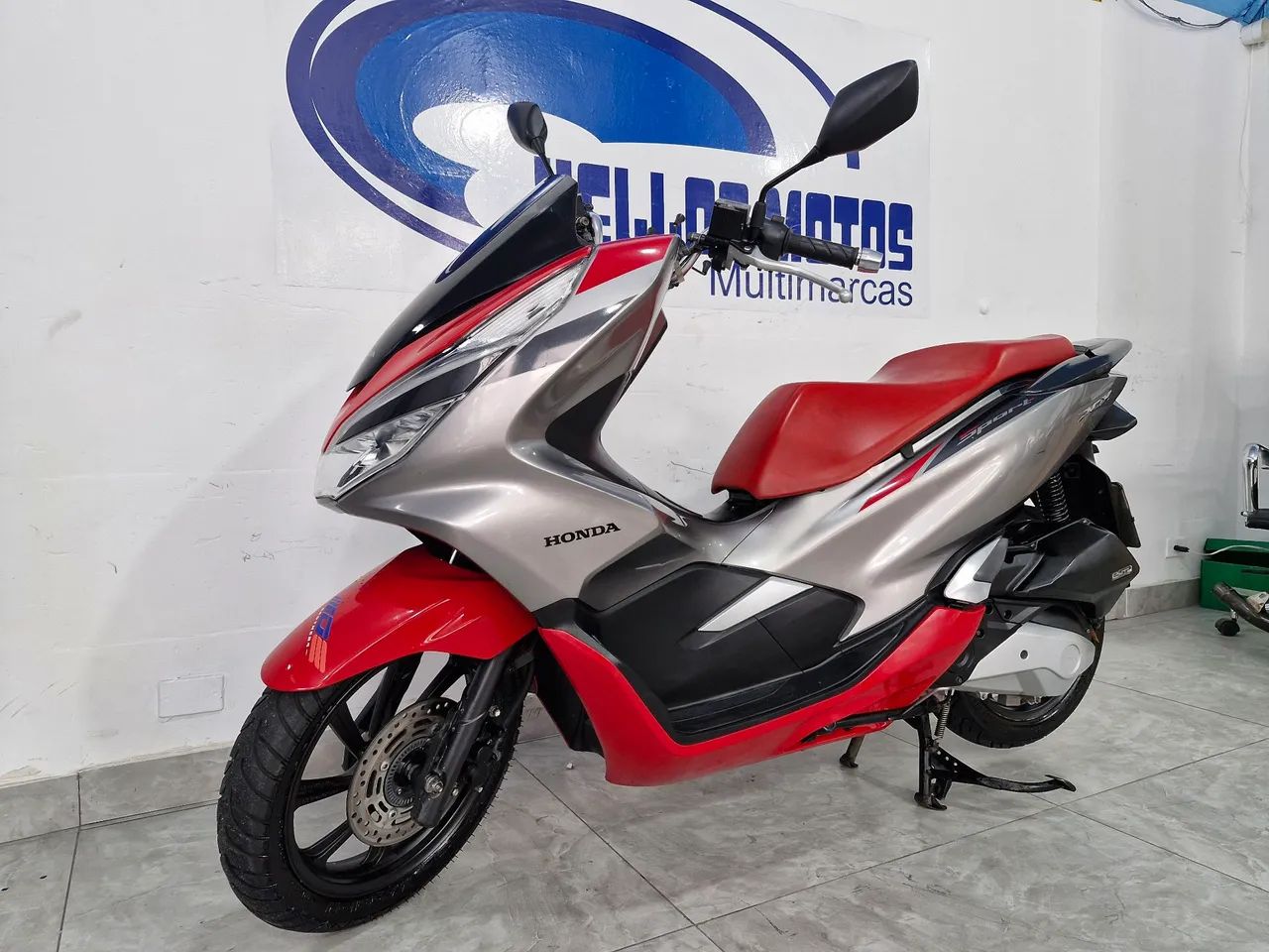 Honda pcx 150 2019 Sport aceito cartão  12 x 18 x 21x 1.8% Am aceito moto fin 48x de - Foto 6