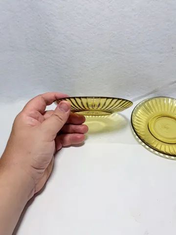 Antiguidade 02 pires de vidro Colorex  - Foto 4