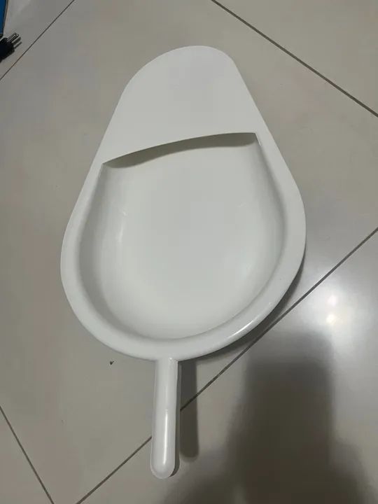 Comadre plástica hospitalar grande
