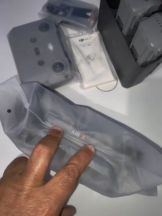 DJI AIR 3 FLY MORE COMBO  - Foto 2