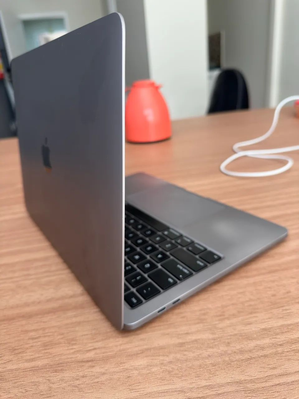 MacBook Pro 13 2020 i5 10th 16gb de ram 512ssd - Notebooks