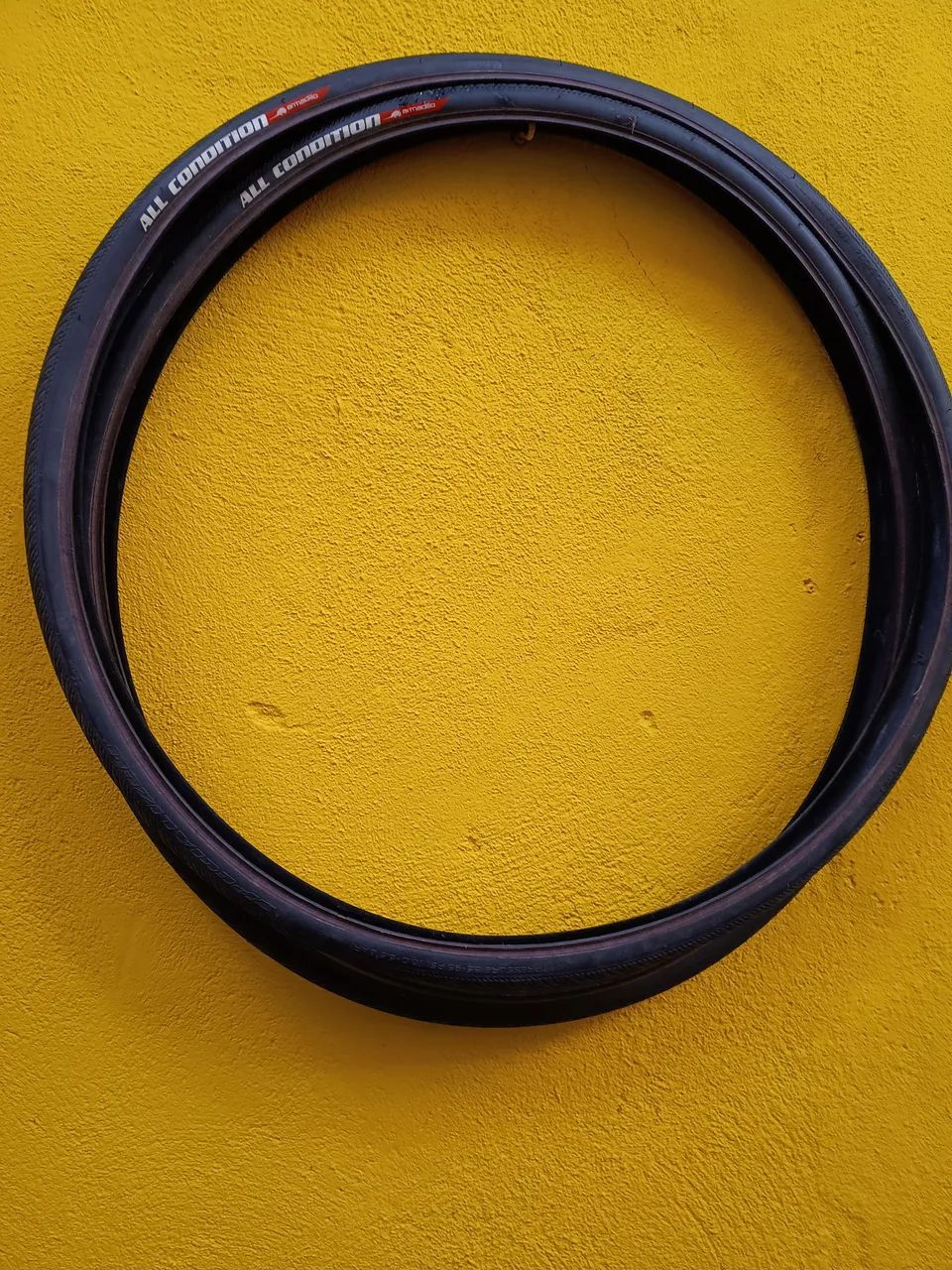 Pneu de bicicleta de competição  - Foto 2