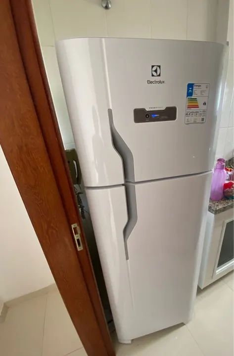 Geladeira Electrolux Frost Free DFN41 371L - Nova - Foto 2