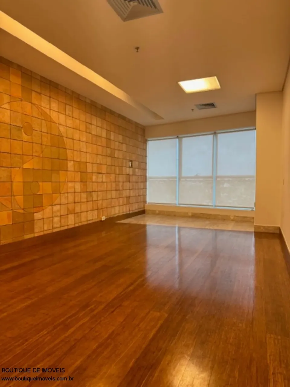 MUNDO PLAZA: Sala Comercial para Locação em Salvador-BA, Bairro Caminho das Árvores. 1 Sal