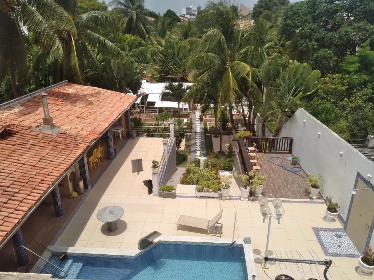 Pacote na Semana  Santa. Linda casa!