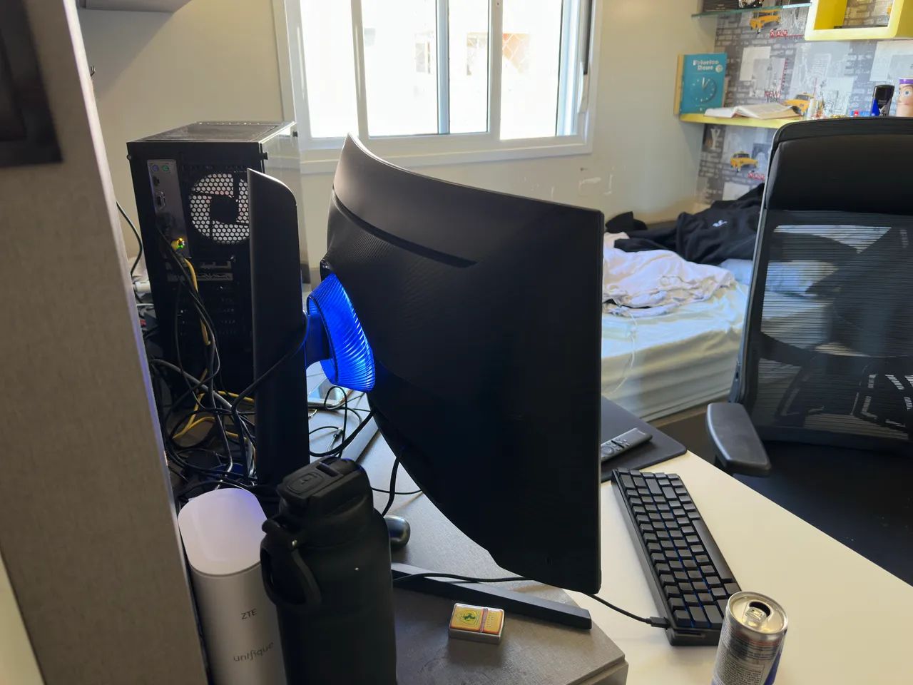 Monitor Samsung odyssey g6 240hz 27 QHD - Foto 3