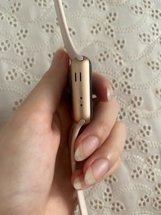 Apple Watch Series 3 - 38mm - Rosa Dourado - Foto 4