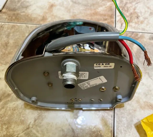 Ducha Potenza Pressurizada com Desviador Cardal Cromada 7800W / 220v - Foto 5