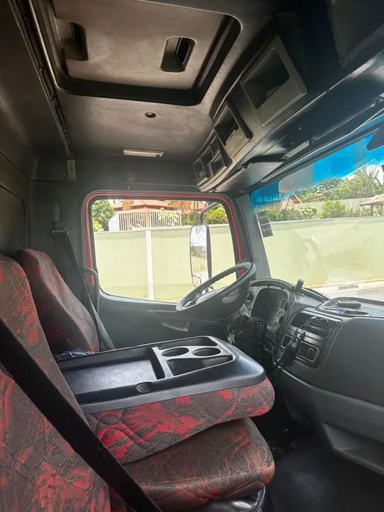 Caminhão Mercedes Benz Atego 1718 - Foto 3