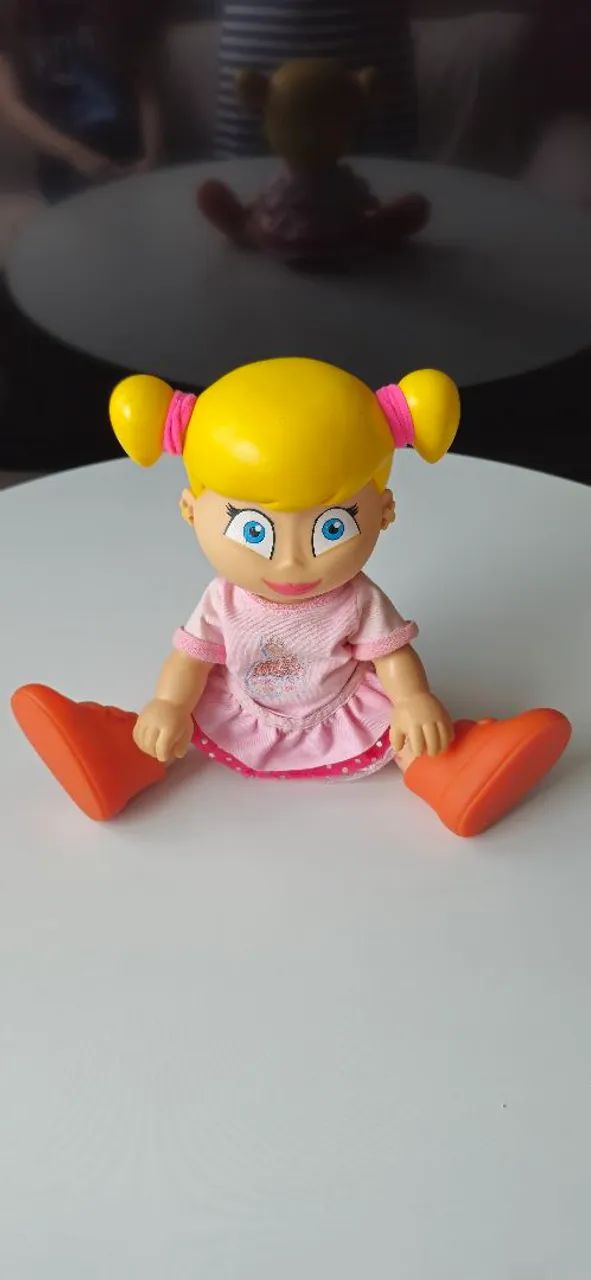 Linda boneca Xuxinha.