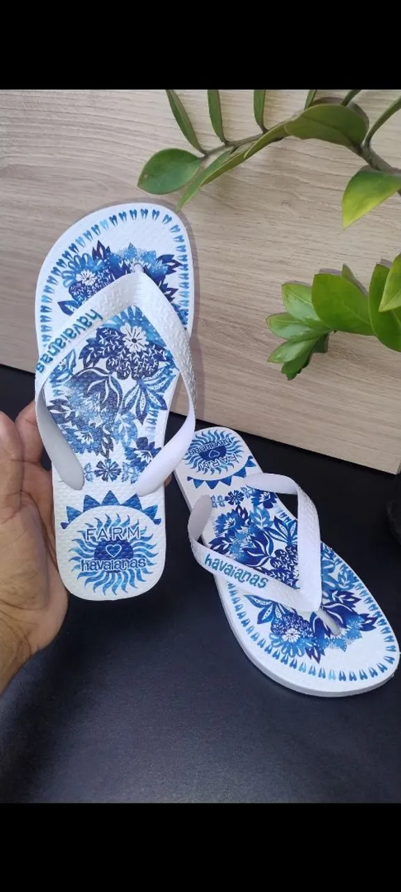Sandália Havaianas Farm Floral Azul