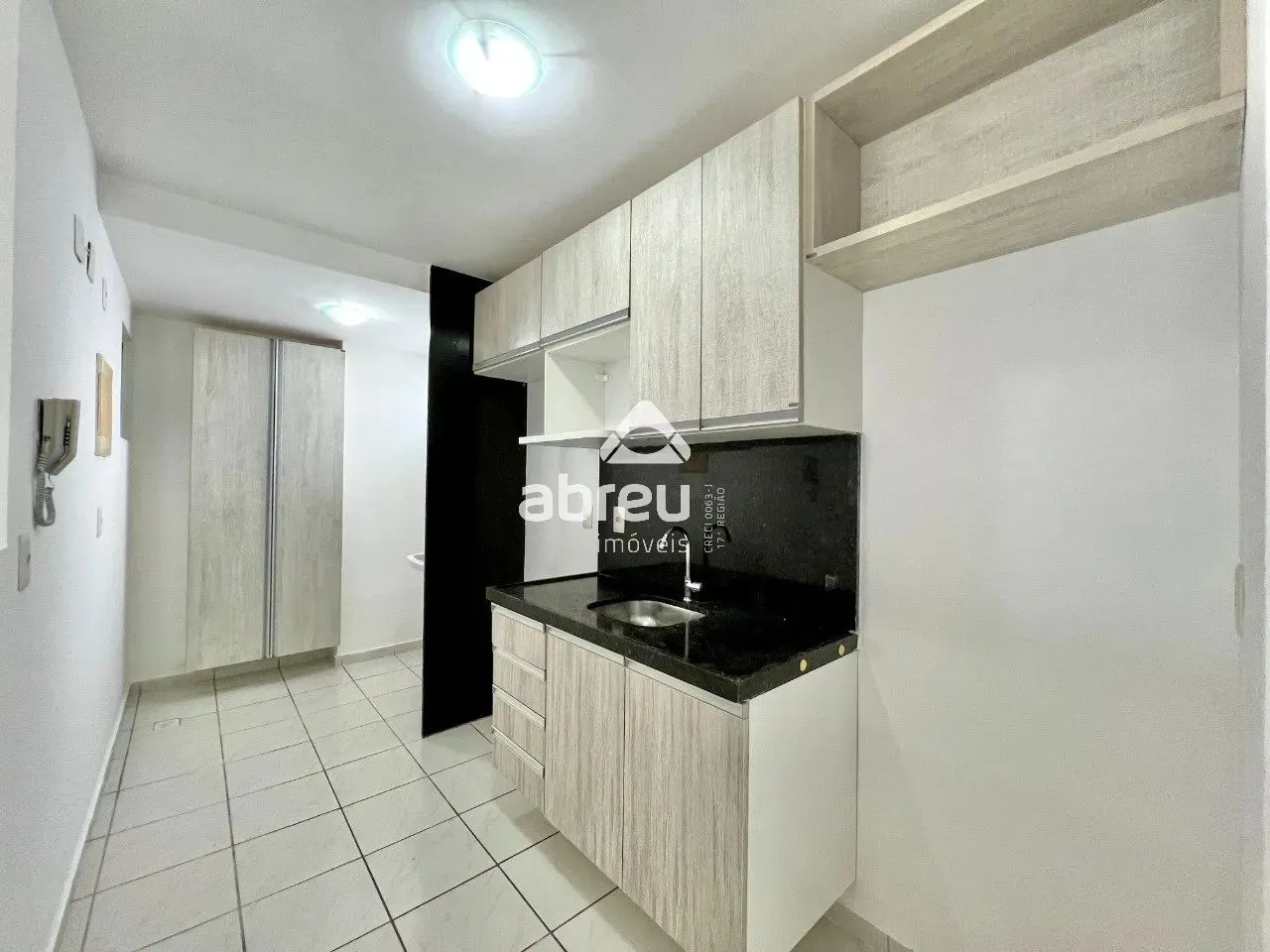Imóvel para aluguel possui 76 metros quadrados com 3 quartos em Candelária - Natal - RN