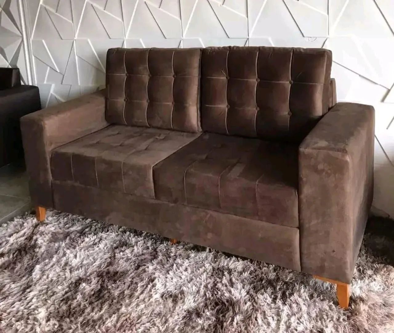 Sofá 2 lugares em suede retrô 