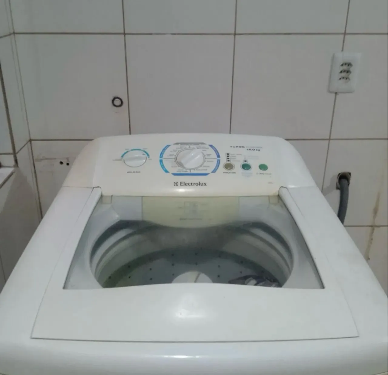 Máquina de Lavar Electrolux Turbo 16kg