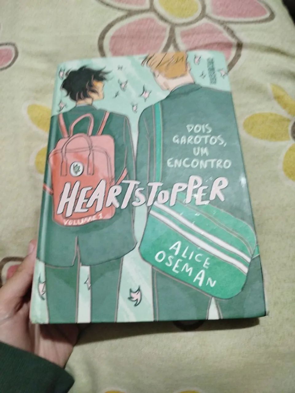 Livro heartstopper 1,2 e 3  - Foto 5