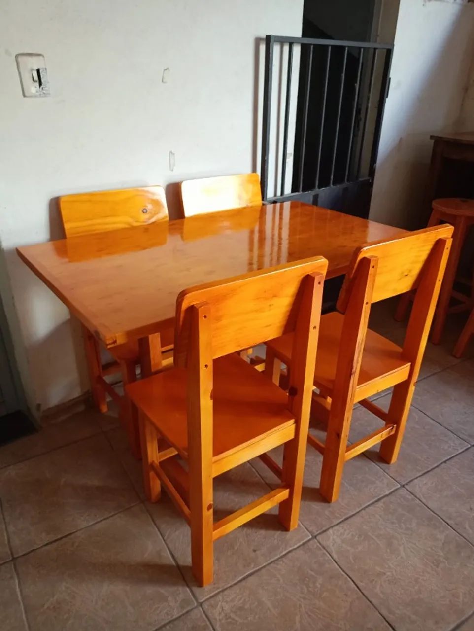 Mesas de restaurante 1,20x0,70- conjunto