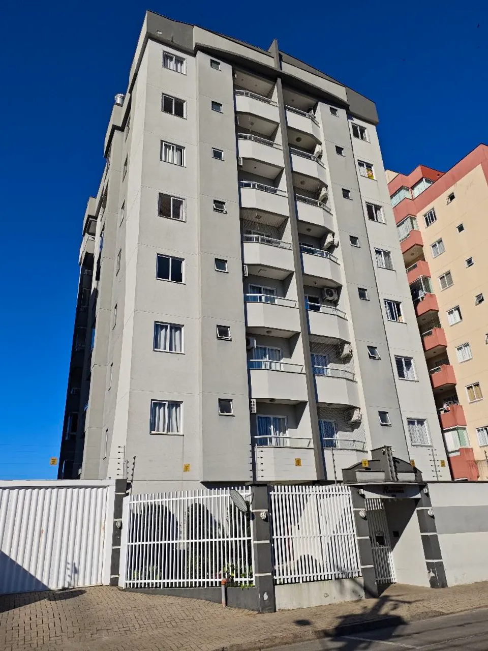 APARTAMENTO 3 QUARTOS COSTA E SILVA PARA ALUGAR