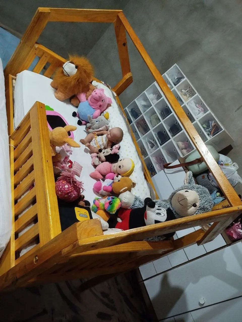 Cama casinha de madeira infantil com colchão Ortobom  - Foto 4