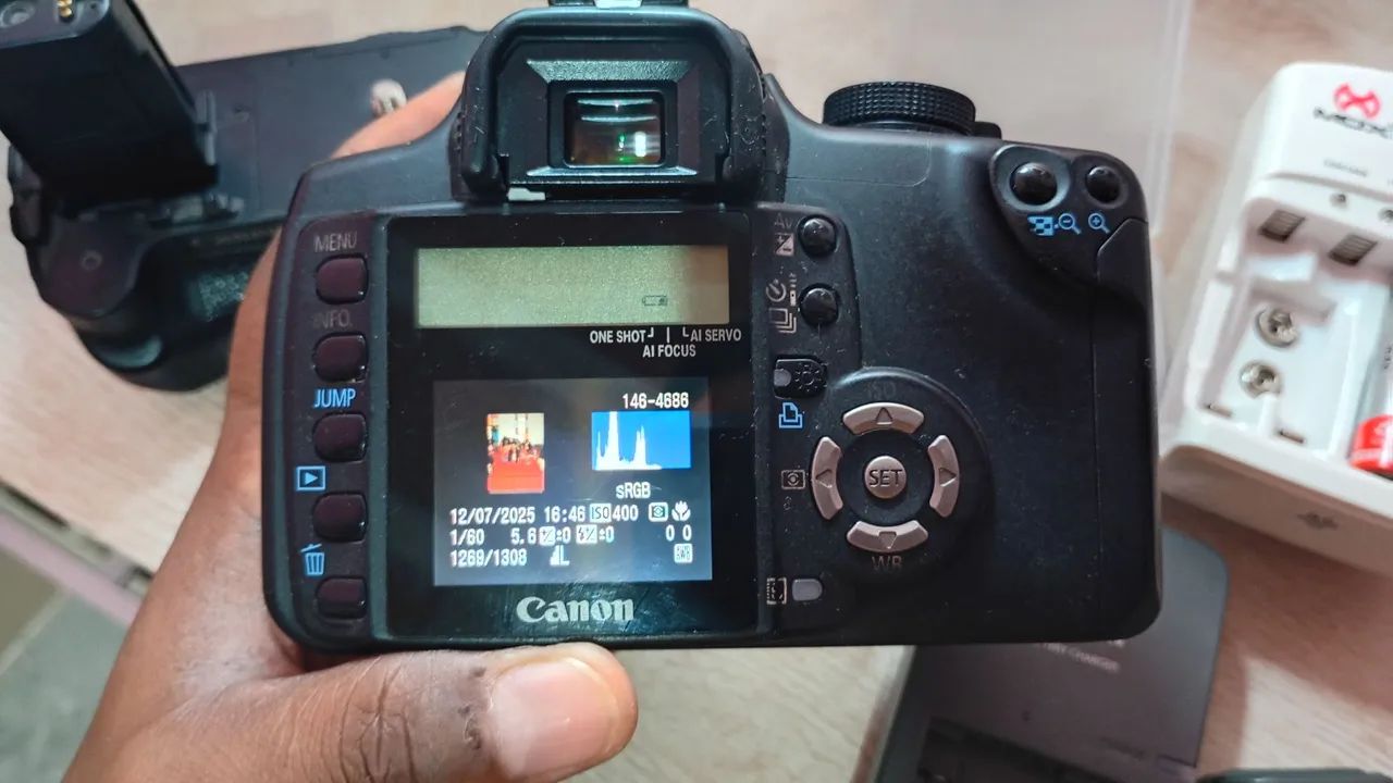 Câmera fotográfica Cânon XT64520774544897122