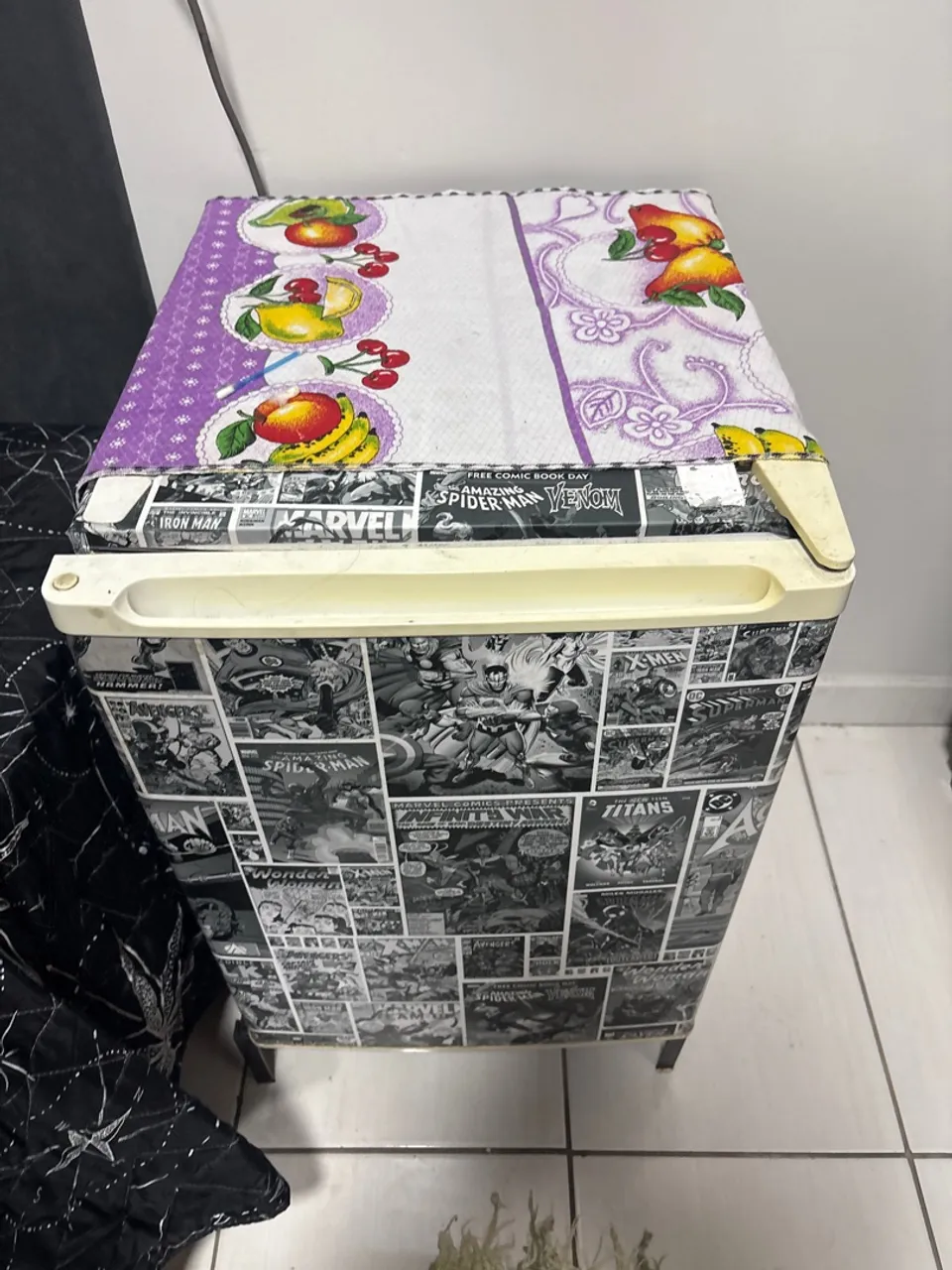 Mini Geladeira Personalizada Marvel - Retrô