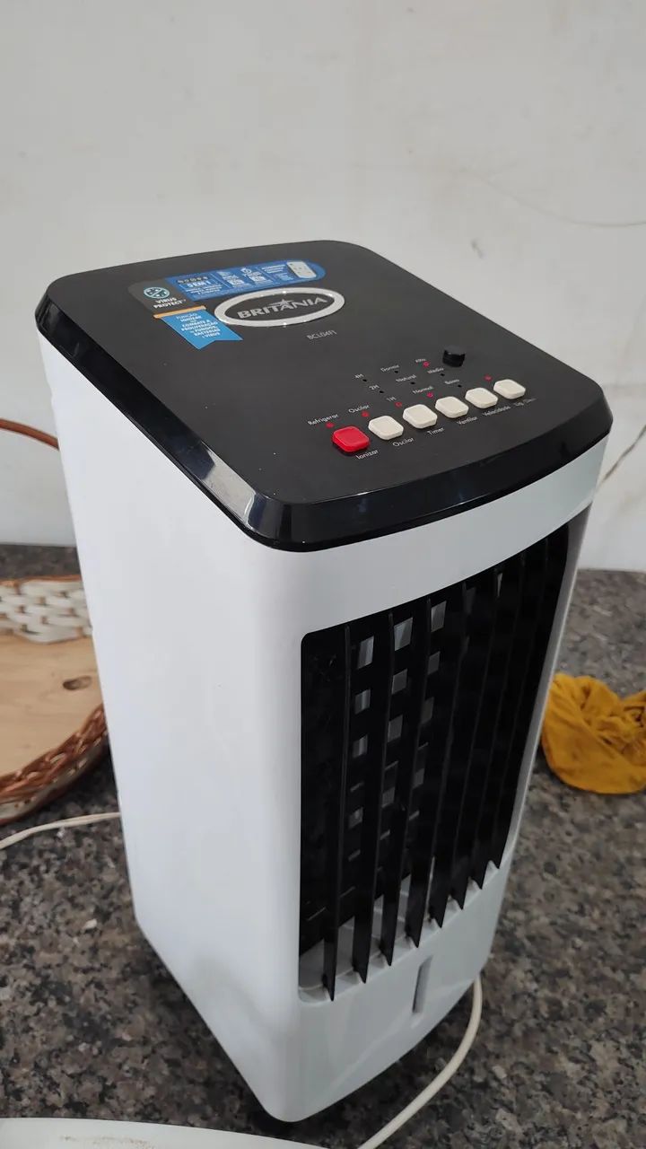Selling Britânia 5-in-1 air cooler, 127V, works perfectly—please read the description.