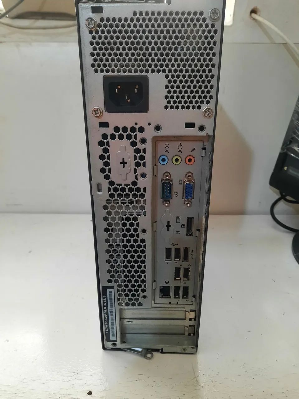 Mini torre Lenovo thinkcentre core2duo HD 320G memória 6G - Foto 2