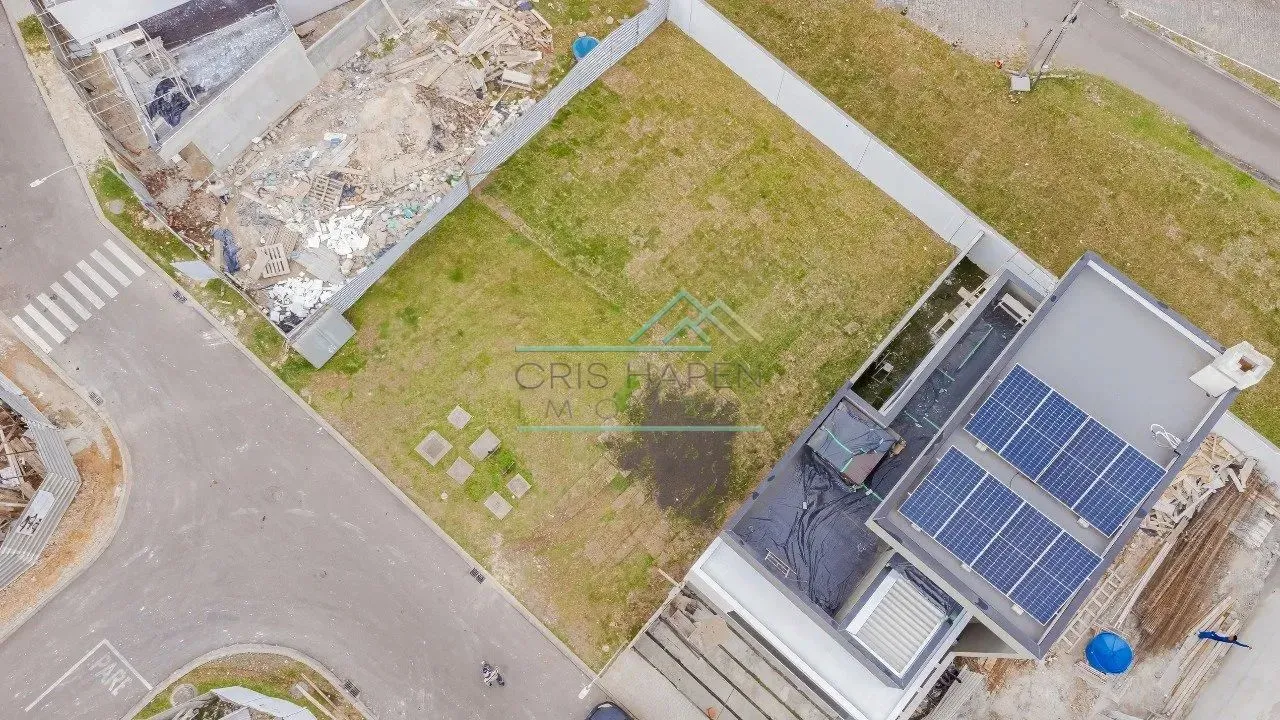 Terreno em Condomínio Fechado no Bairro Alto!