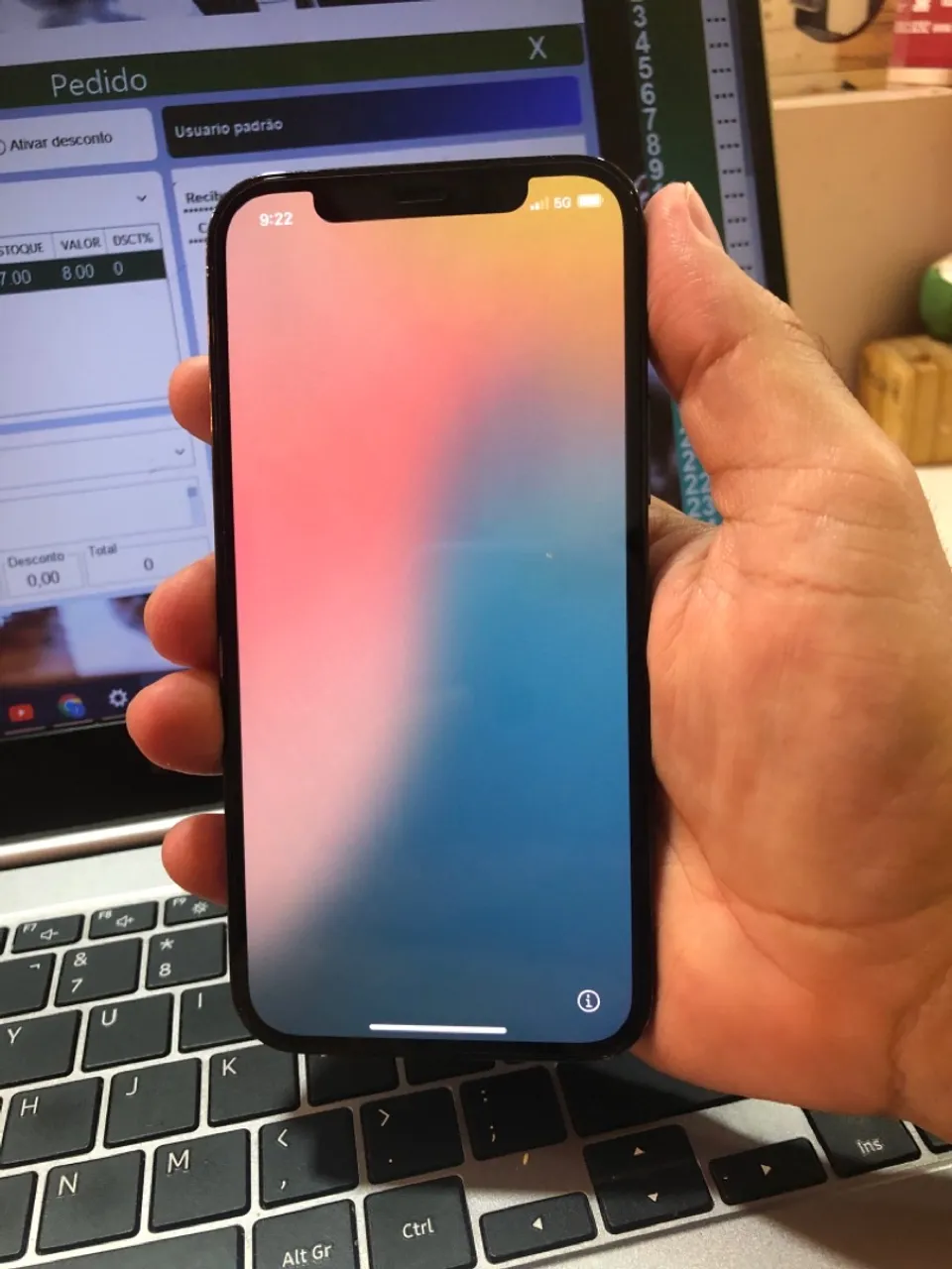 iPhone 12 Pro em perfeito estado de uso