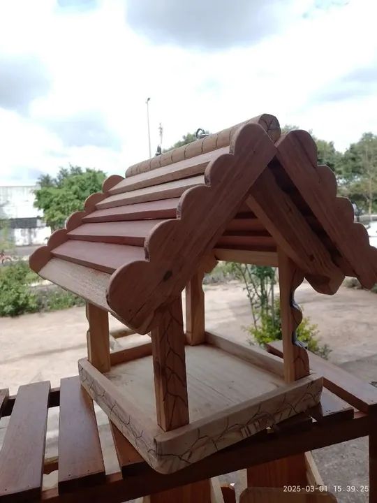 Casinha Comedouro para Pássaro 
