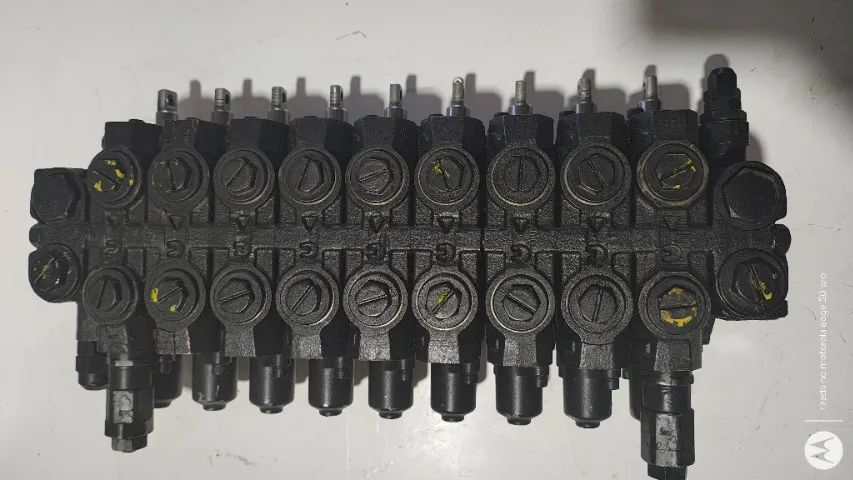 Comando hidráulico motoniveladora CNH CASE New H.p/n *
